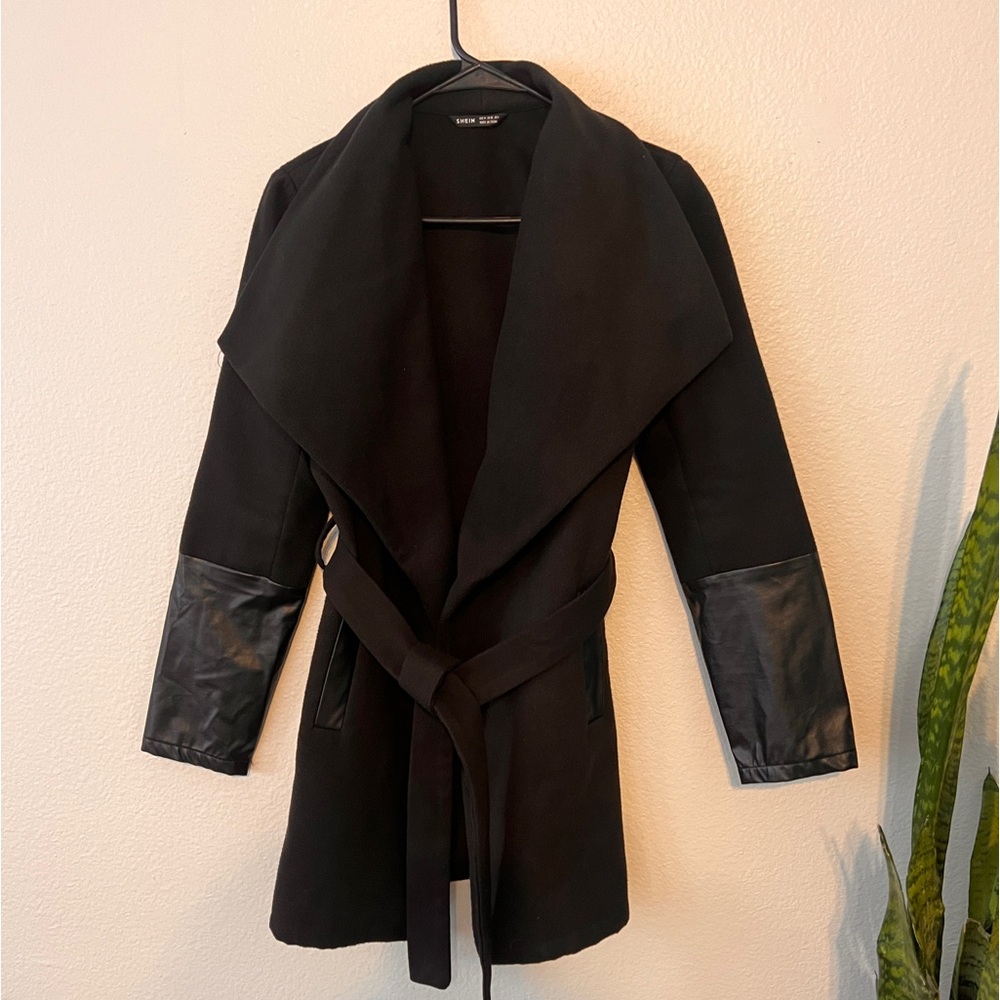 Shein jacket size 6 basically new just need to be lint rolled. No flaws